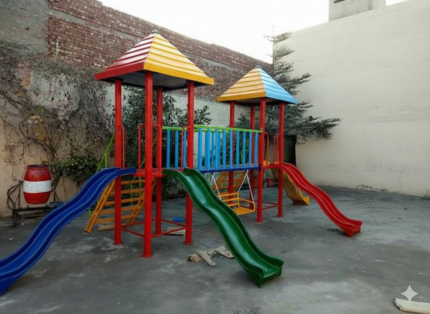 Civic Zenith Multi-Activity Play Station